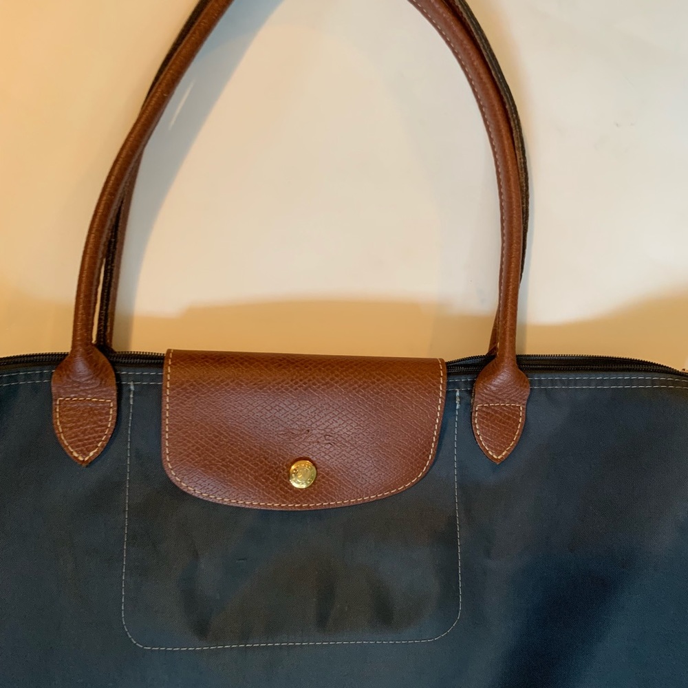 Le pilage navy brown long champ tote pre loved